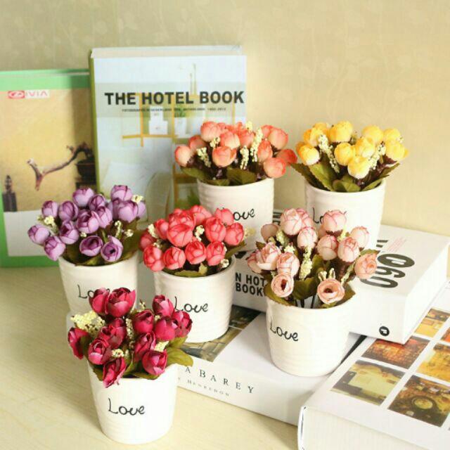 Combo 2 chậu hoa giả chữ LOVE