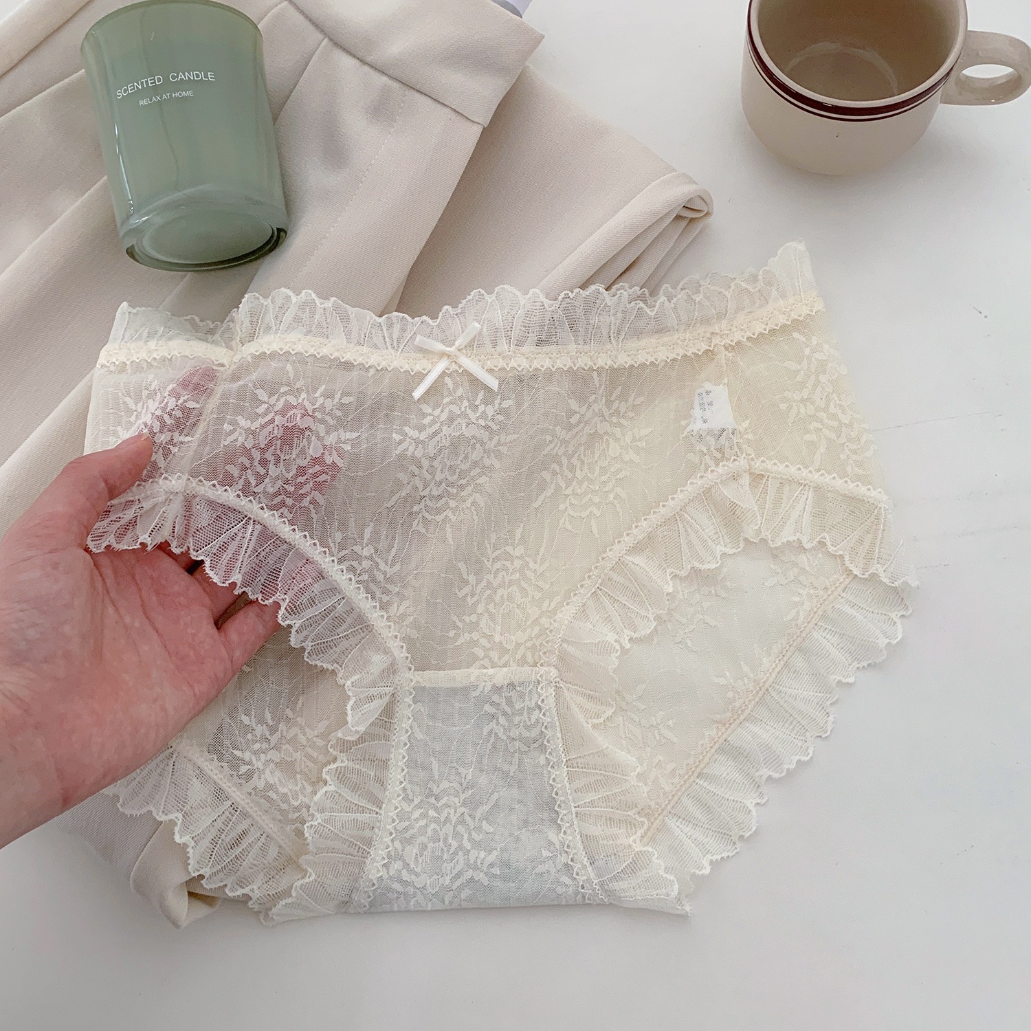 Quần Lót Ren Hoa Thanh Lịch - B.Lingerie