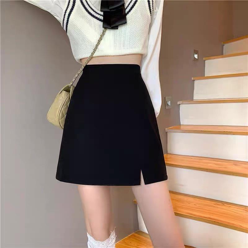 Chân Váy Ôm Xẻ Tà Trước