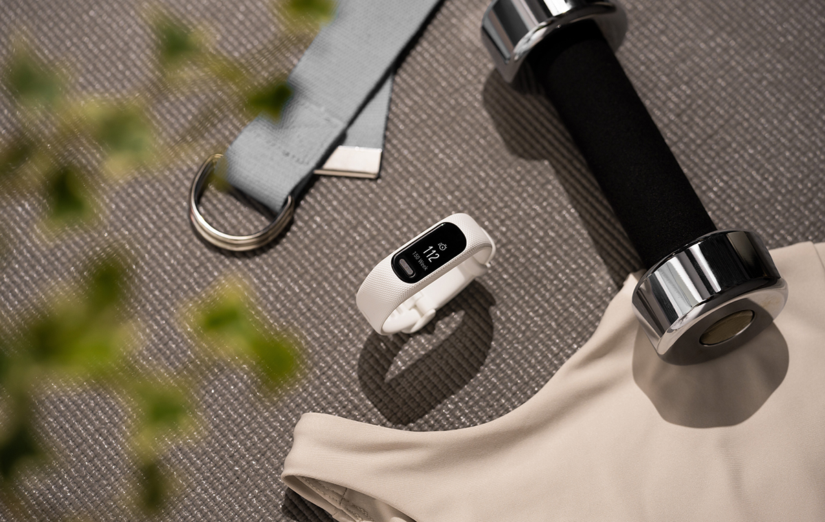 Vòng tay theo dõi sức khỏe, theo dõi vận động Garmin Vivosmart 5