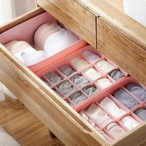 Bộ 3 Hộp Đựng Đồ Lót Tất Vớ Chia Ngăn Gấp Gọn Đa Năng Tiện Lợi Bằng Chất Liệu Vải Không Dệt
