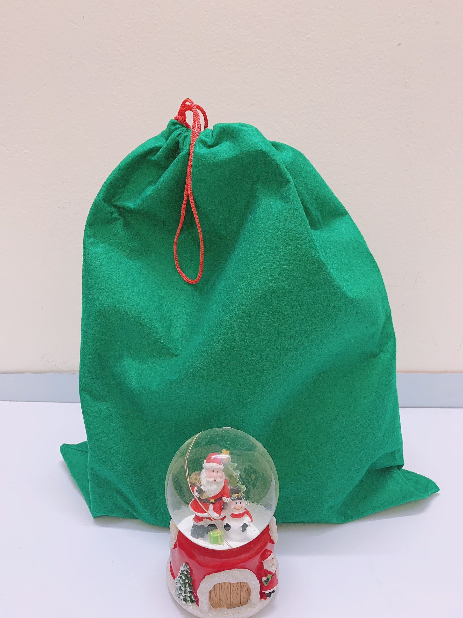 Túi Đựng Quà Noel Chất Nỉ Màu Xanh Lá Size 36 x 38 CM