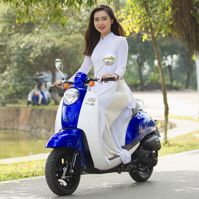 Xe ga 50cc Scoopy màu xanh ngọc bích