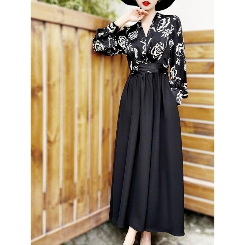 ĐẦM CỔ V DÁNG DÀI CỘT EO