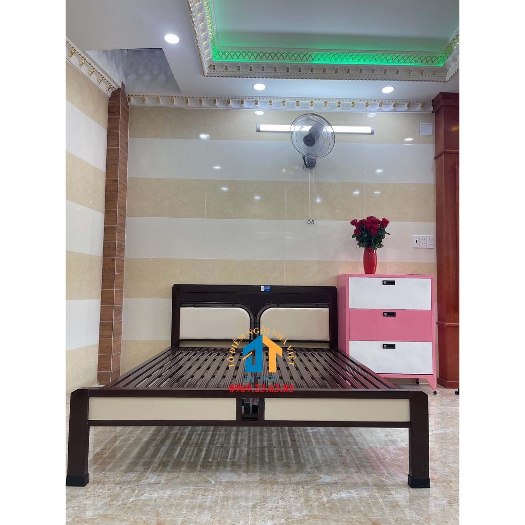 Giường sắt kiểu hộp nhiều kích thước từ 1m đến 1m8 mẫu 07 - ĐẠI THÀNH