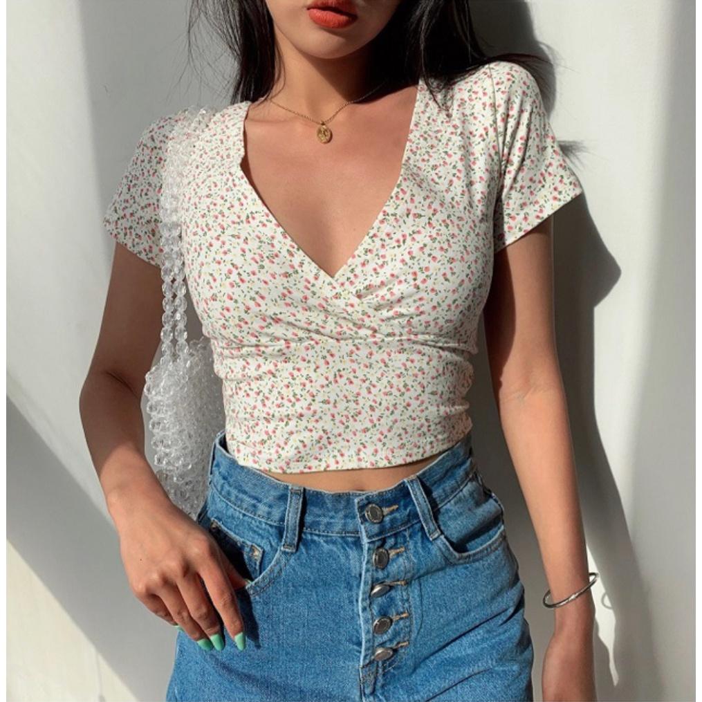 MS07 Áo thun nữ hoa nhí croptop cổ tim