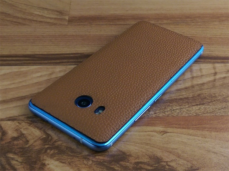 Miếng Dán Da Bò Cho HTC U11 - Hàng Nhập Khẩu