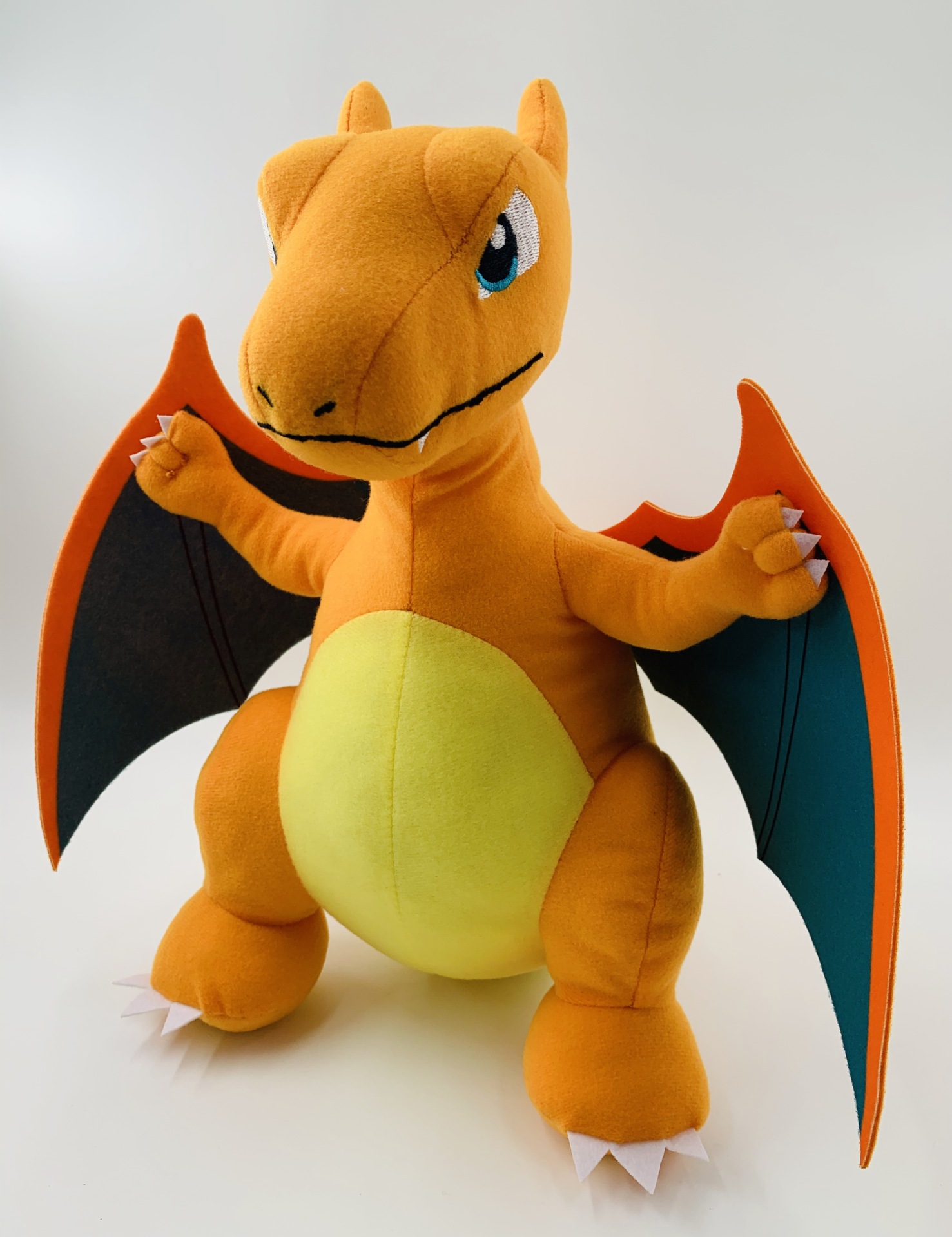 Gấu bông pokemon rồng Charizard Shiny (30 cm) nguyên tem nguyên tag xịn mịn đẹp hàng cao cấp, an toàn cho trẻ nhỏ