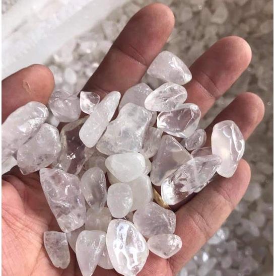 Đá Thach Anh Vụn Đã Mài Cạnh - Công Dụng Trấn Trạch Phương Vị Xấu Và Hóa Giải Sát Khí Nhà Vệ Sinh