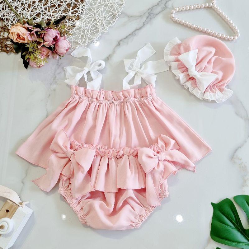 Bộ 2dây gồm nón siêu dễ thương cho bé luôn ạ
