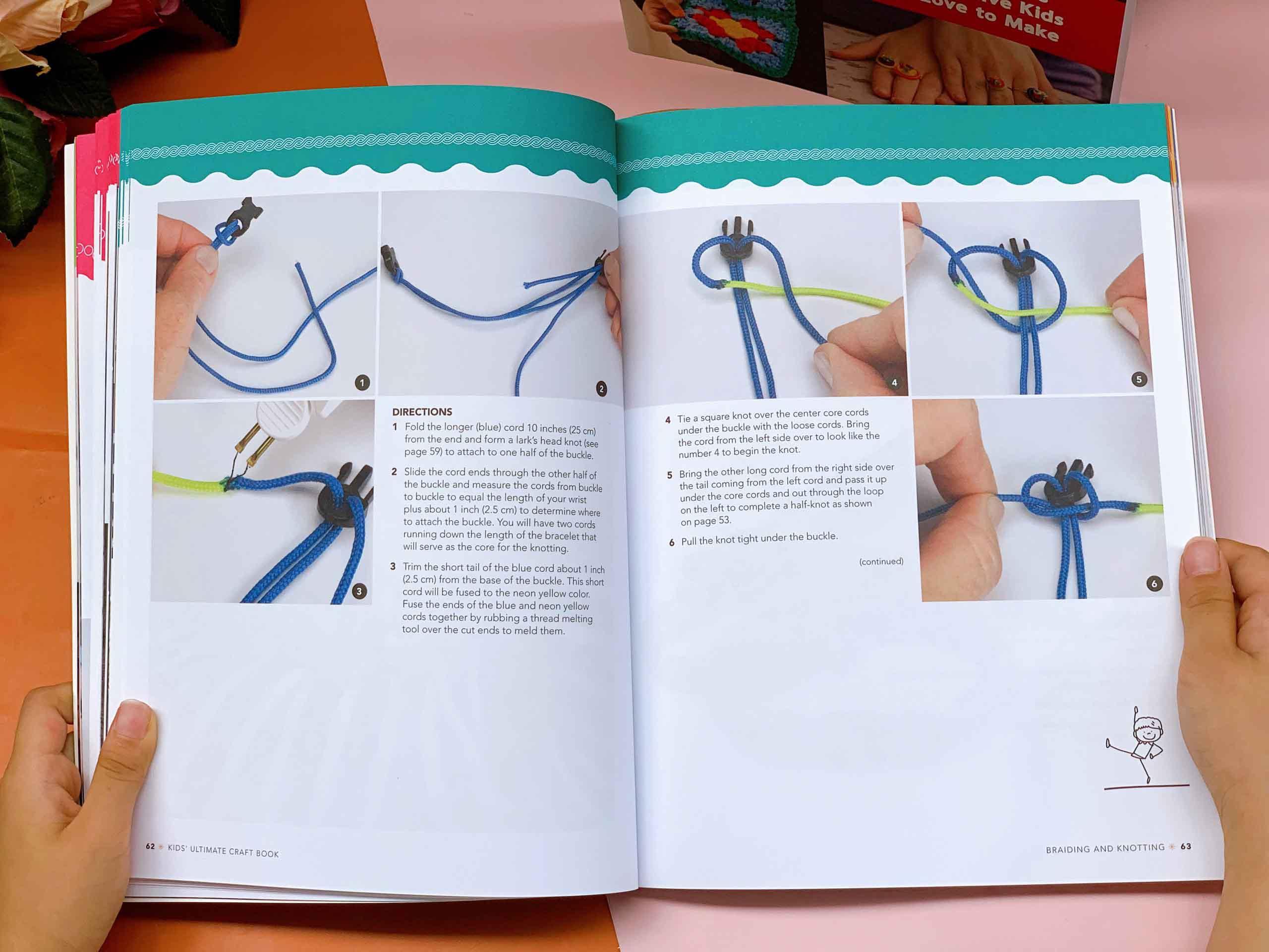 Kids' Ultimate Craft Book : Bead, Crochet, Knot, Braid, Knit, Sew! - Playful Projects That Creative Kids Will Love to Make