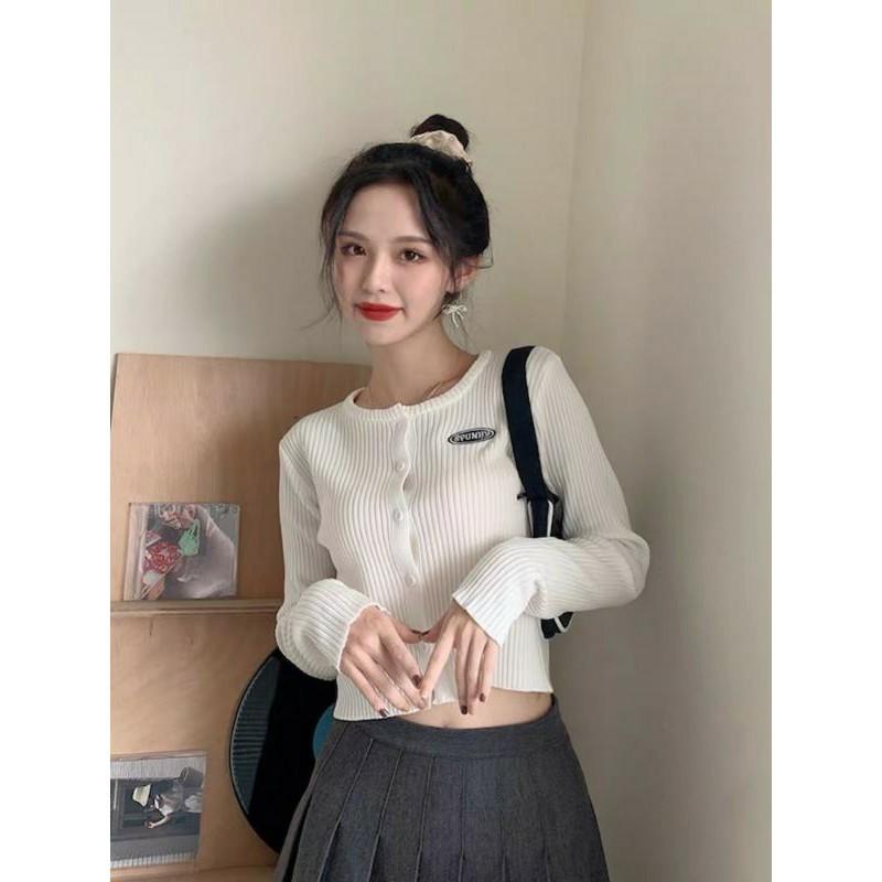 Áo croptop thun tay dài cúc thật thêu logo thời trang XIXO ATN0022
