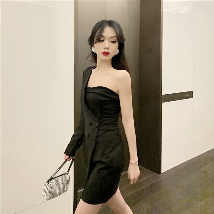 Đầm phá cách hở vai Mã: DA5368