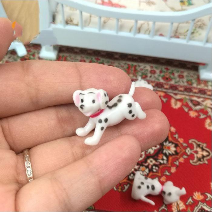 KHO-HN * Combo 06 chú chó đốm Dalmatian nhỏ xinh dùng trang trí tiểu cảnh, terrarium, móc khóa, DIY