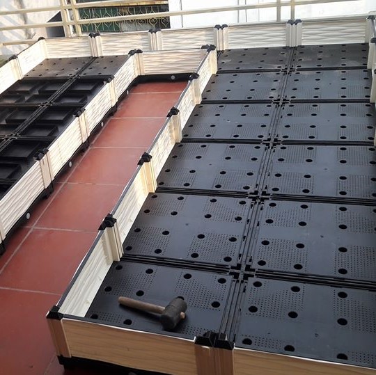 CHẬU GHÉP THÔNG MINH Cm: Bền từ 8-10 năm, phù hợp mọi cây trồng và không gian, Module tùy biến kích thước, an toàn, trọng lượng nhẹ, kết cấu chắc chắn, có khay trữ và thoát nước.