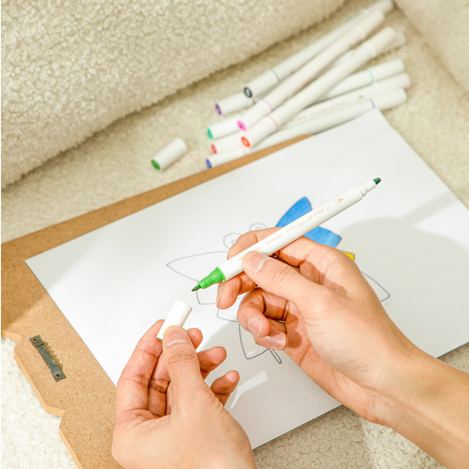 Bút Màu Marker Chuyên Nghiệp Cao Cấp Hộp Nhựa BST Limited Deli - Họa Cụ Tô Màu Dạ Vẽ Tranh Manga Anime Thiết Kế Thời Trang, Trang Trí Sổ Tay Kế Hoạch Planner - CC185