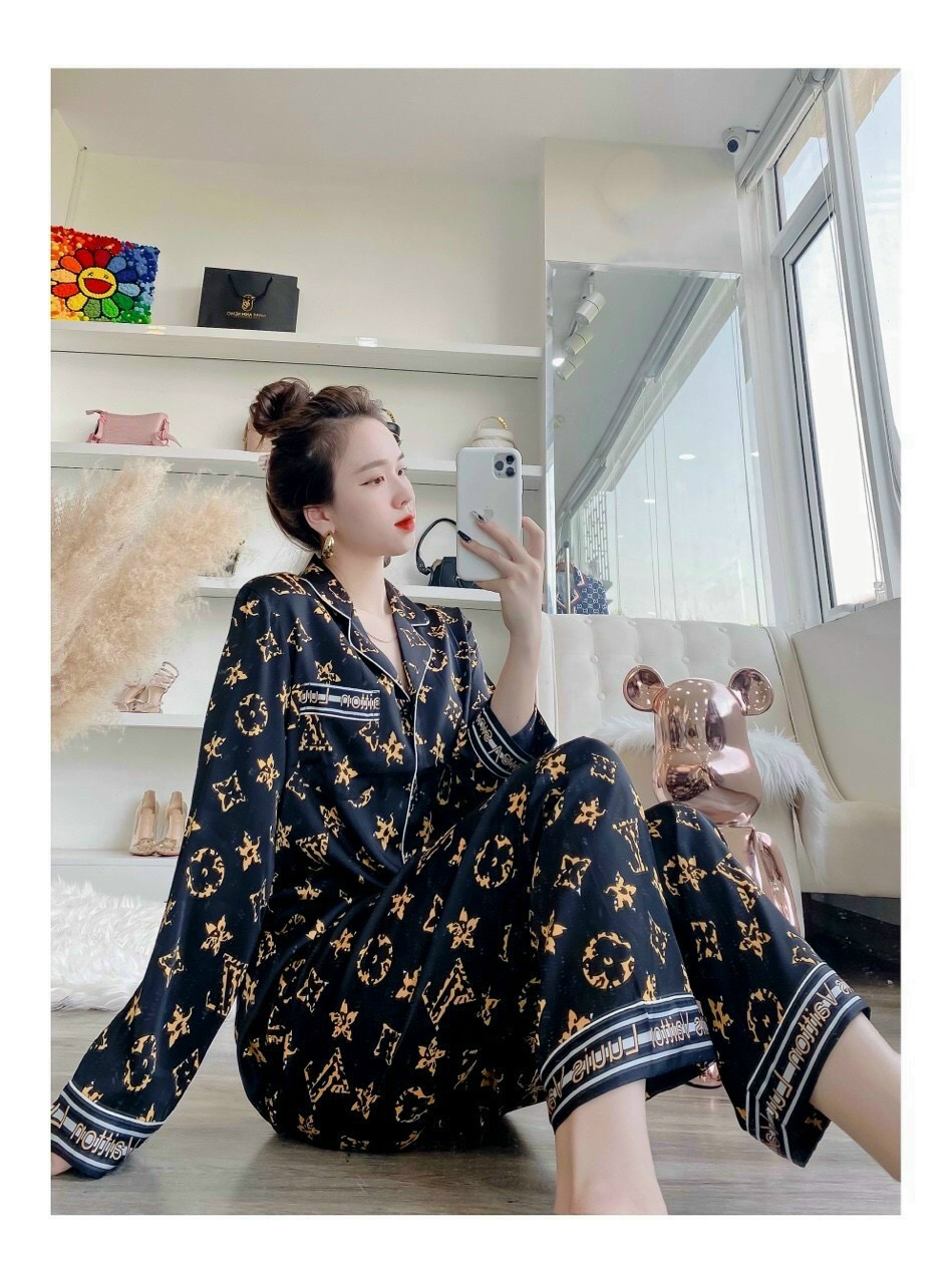 Đồ Bộ Ngủ Pijama Mặc Nhà Tay Dài Quần Dài Hàng Thiết Kế Chất Liệu Lụa Cao Cấp