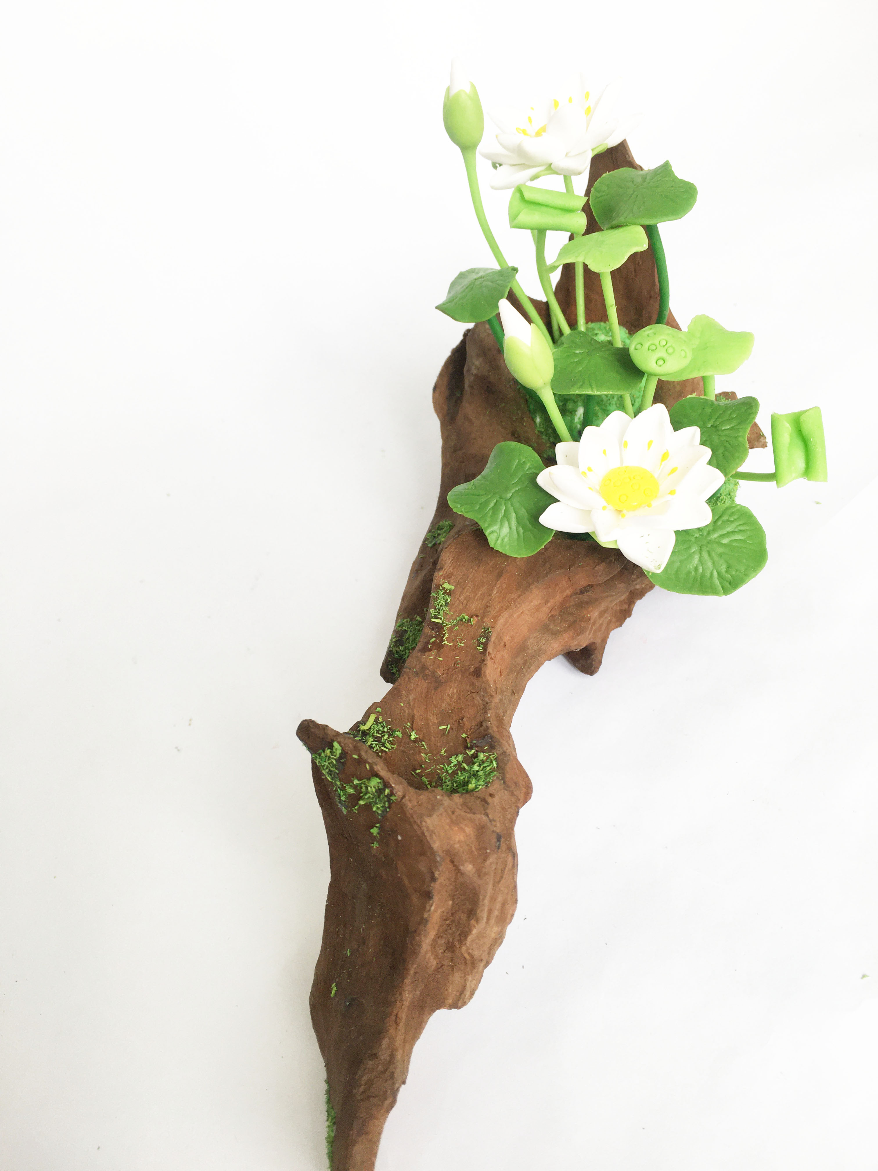 Lũa gỗ hình dáng tự nhiên kết hợp Hoa sen đất sét mini  - Quà tặng trang trí handmade