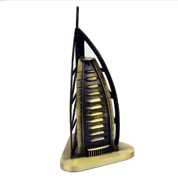 Mô hình khách sạn Burj Al Arab cao 15 cm