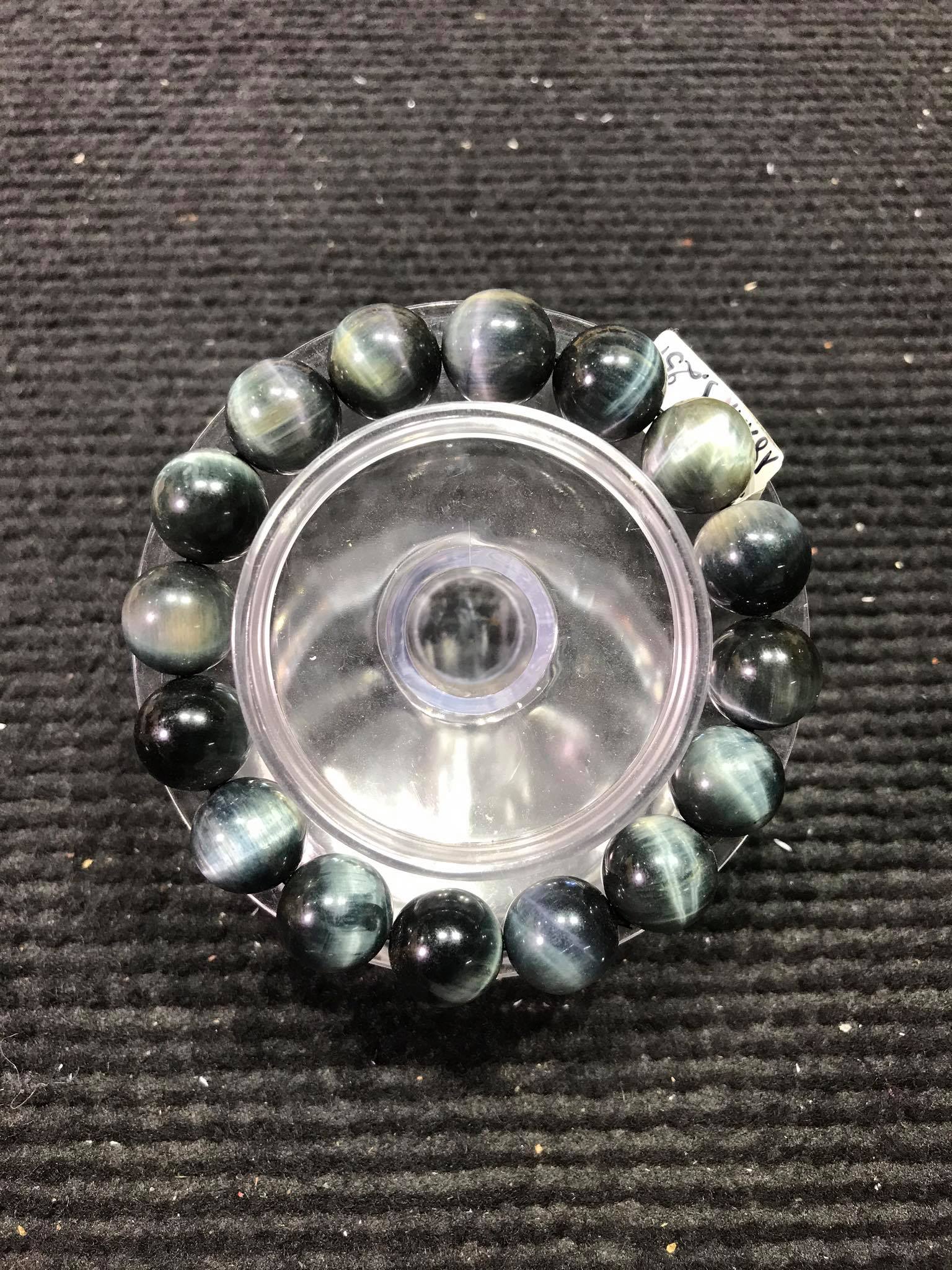 Vòng tay mắt chim ưng size hạt 12mm