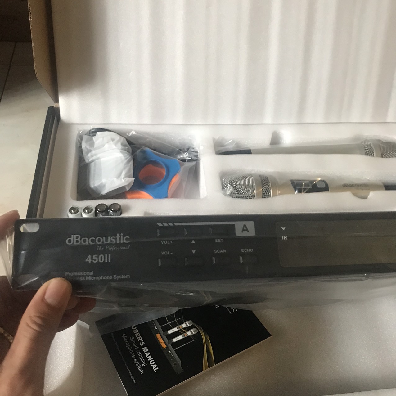 Micro không dây DB Acoustic 450II v2 - Năm 2022- Hàng chính hãng
