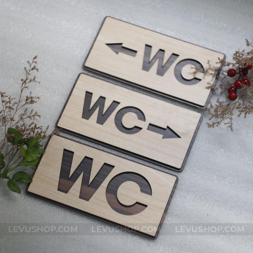 Bảng gỗ WC dán tường có mũi tên chỉ hướng nhà vệ sinh LEVU-TL06