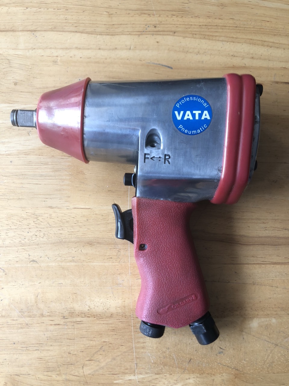 1/2'' MÁY VẶN BULONG BẰNG HƠI 320NM VATA P30904G - XUẤT XỨ ĐÀI LOAN