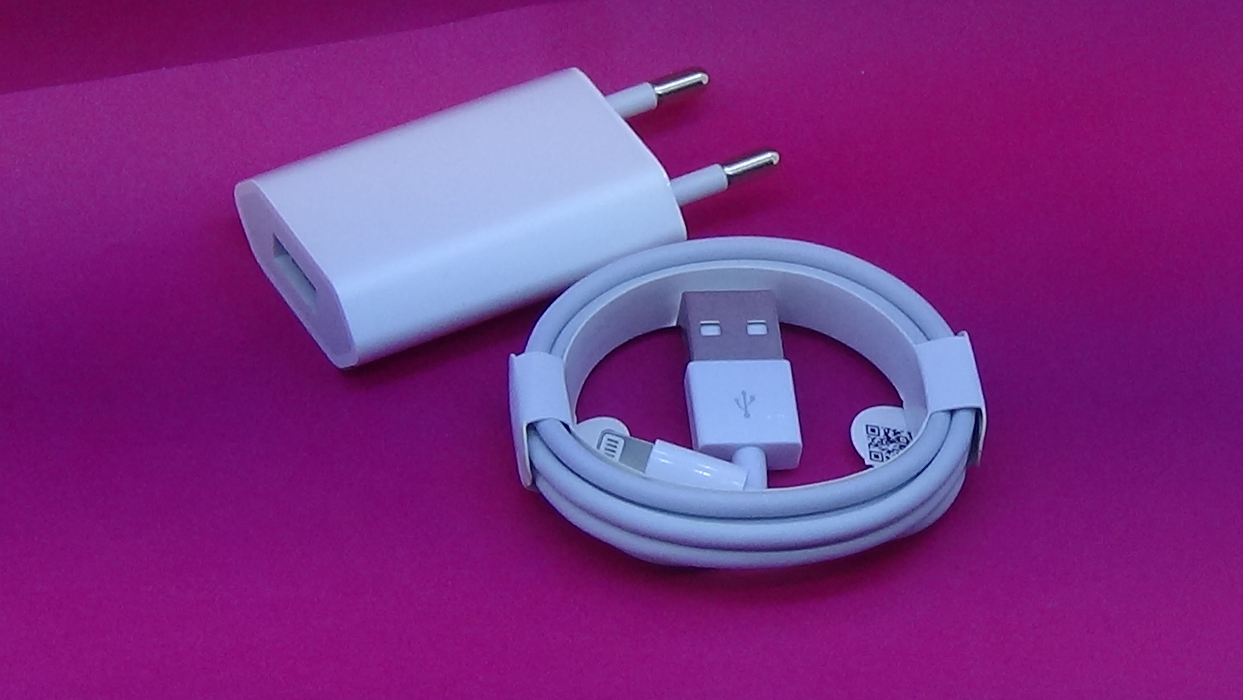 Combo bộ Sạc Nhanh dành cho iPhone 6S màu trắng (Adapter dẹt và cáp)