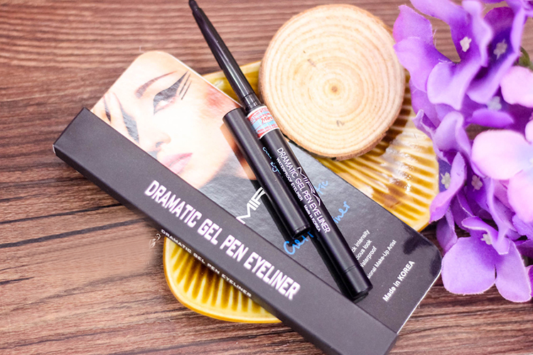 Gel Kẻ Mí Mắt Dạng Chì Vặn Mira Dramatic Gel Pen Eyeliner - Đen B672