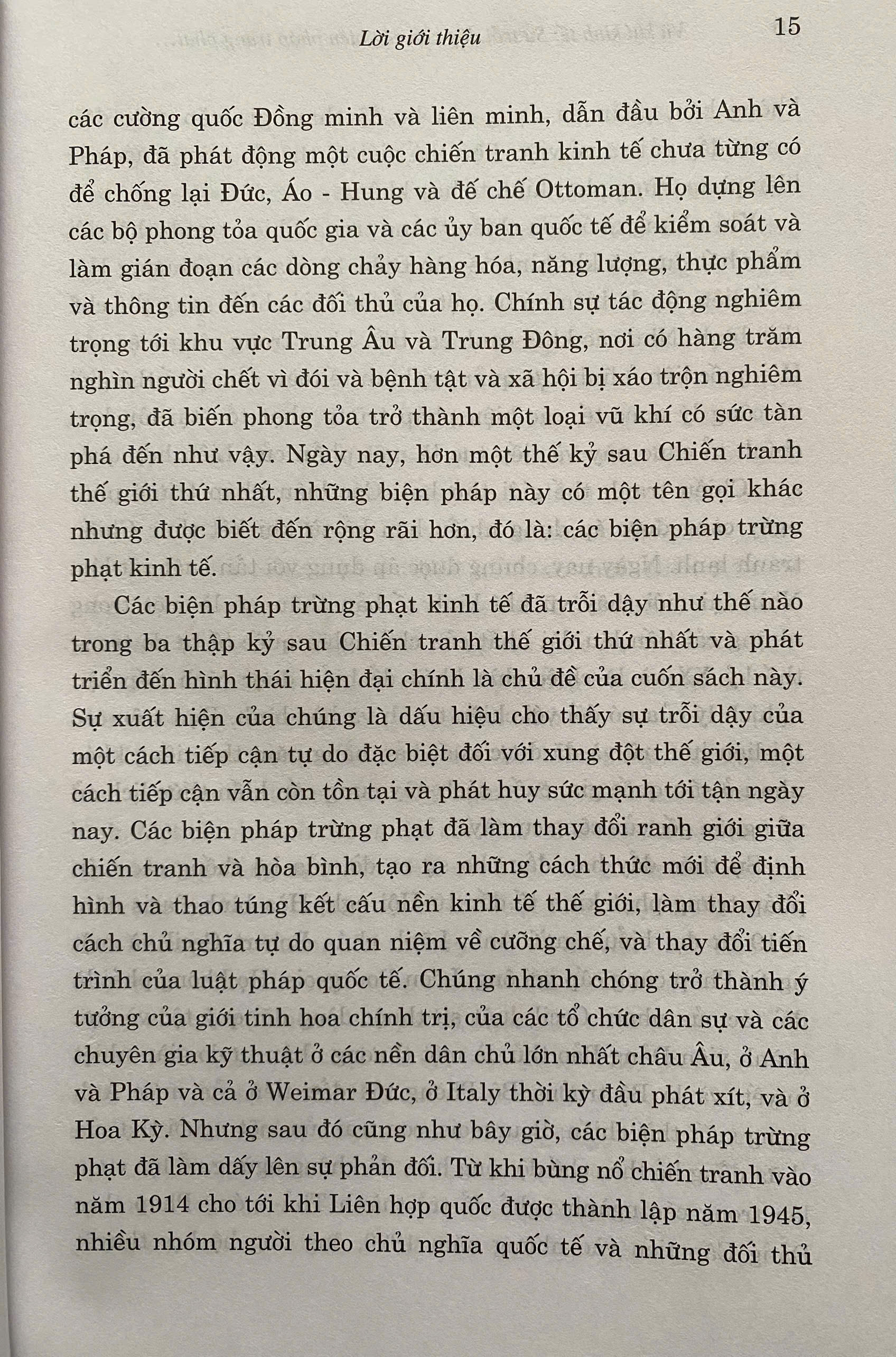 Vũ Khí Kinh Tế: Sự Trỗi Dậy Của Các Biện Pháp Trừng Phạt Kinh Tế Như Một Công Cụ Chiến Tranh Hiện Đại