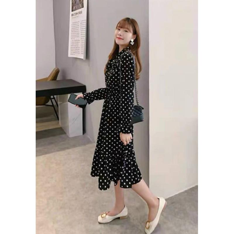 Đầm lụa đuôi cá chấm bi