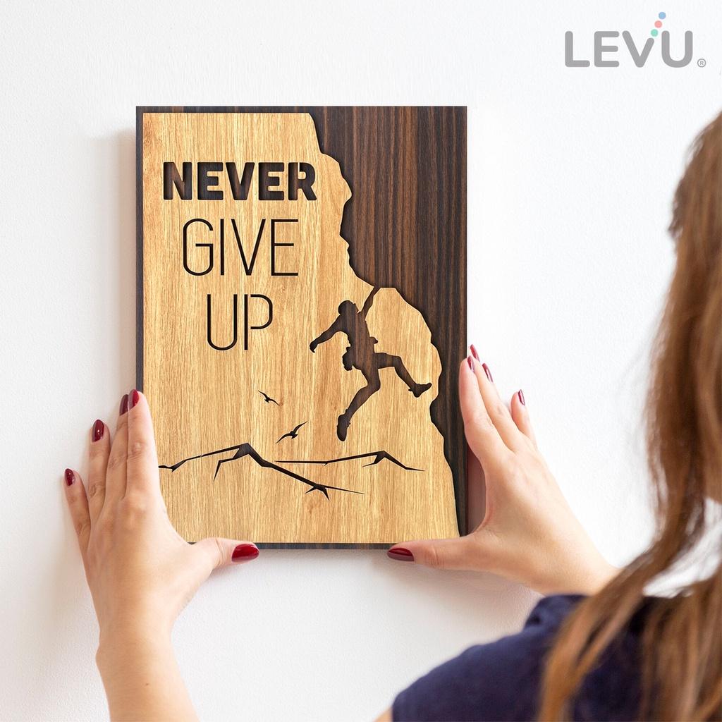 Tranh slogan tiếng anh LEVU EN01 “Never Give Up”
