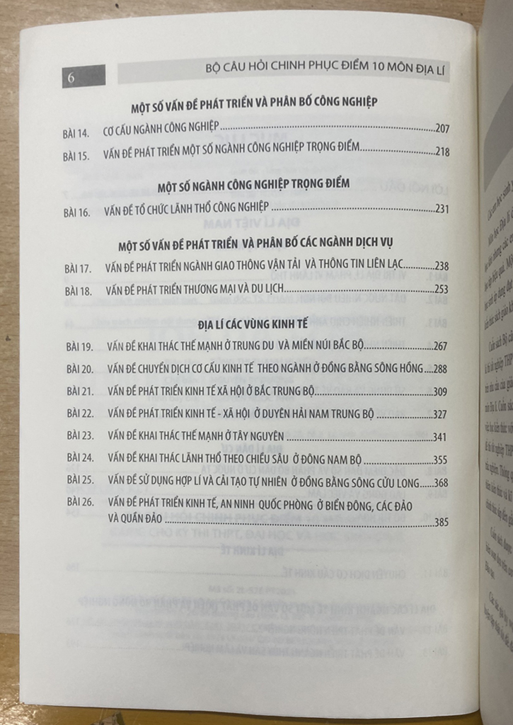 Bộ câu hỏi chinh phục điểm 10 môn Địa lí (Dùng cho kì thi tốt nghiệp THPT, đại học và học sinh giỏi)