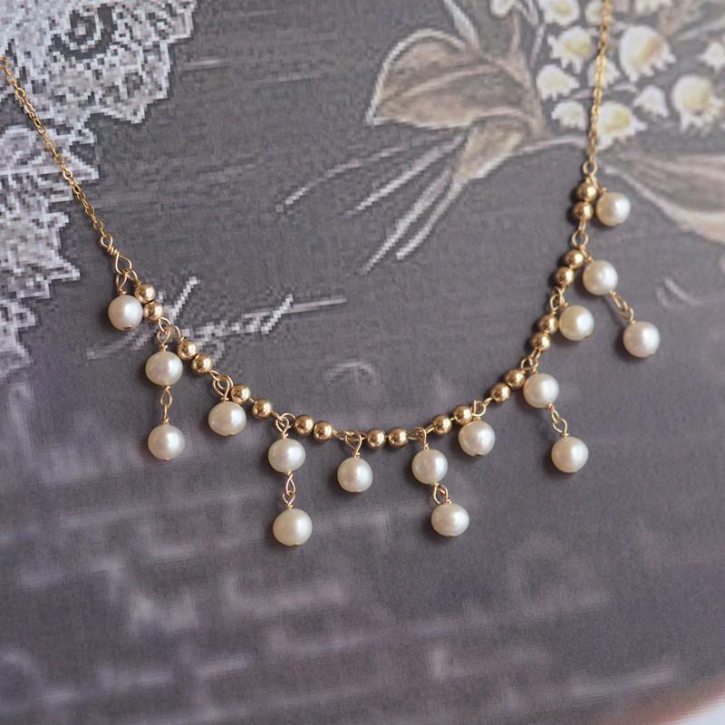 Vòng cổ  nữ đính ngọc kiểu dáng thanh lịch