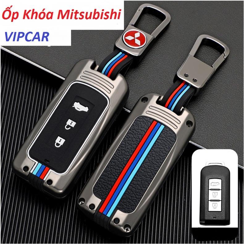 Ốp Khóa Mitsubishi Xpander, Attrage, Outlander, Pajero sport, Triton Chất Liệu Hợp Kim Cao Câp Không Gỉ