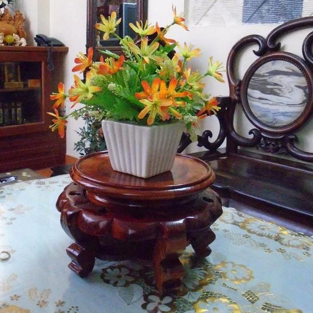 Đôn tròn-kỷ váy gỗ hương mặt 20 ca0 16 cm
