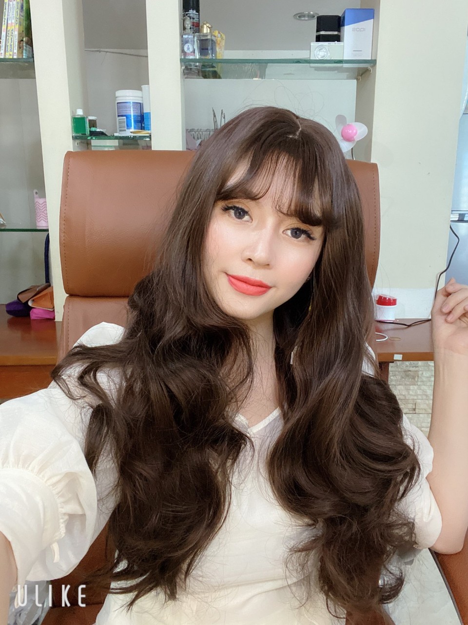 Tóc giả nguyên đầu xoăn Hàn Quốc siêu xinh có rãnh da đầu, chất tóc tơ cao cấp loại 1, chịu nhiệt tốt có thể bấm uốn, duỗi, gội. giống tóc thật 100%