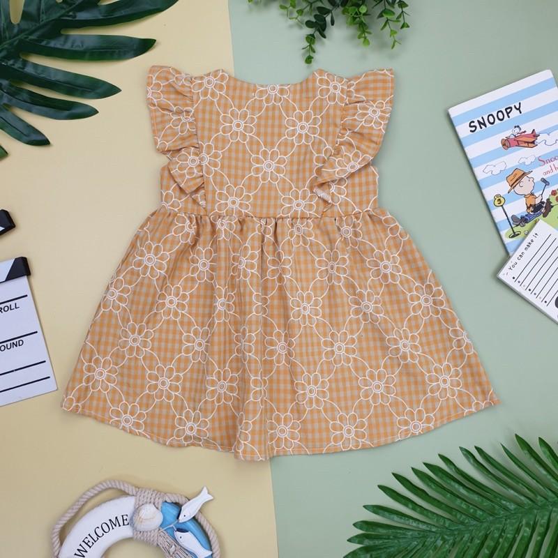 Váy thô kẻ, cổ tim, đính cúc bé gái size 1-7, cho bạn từ 10-22kg. Chất thô siêu mát, không nhăn, mặc siêu xinh