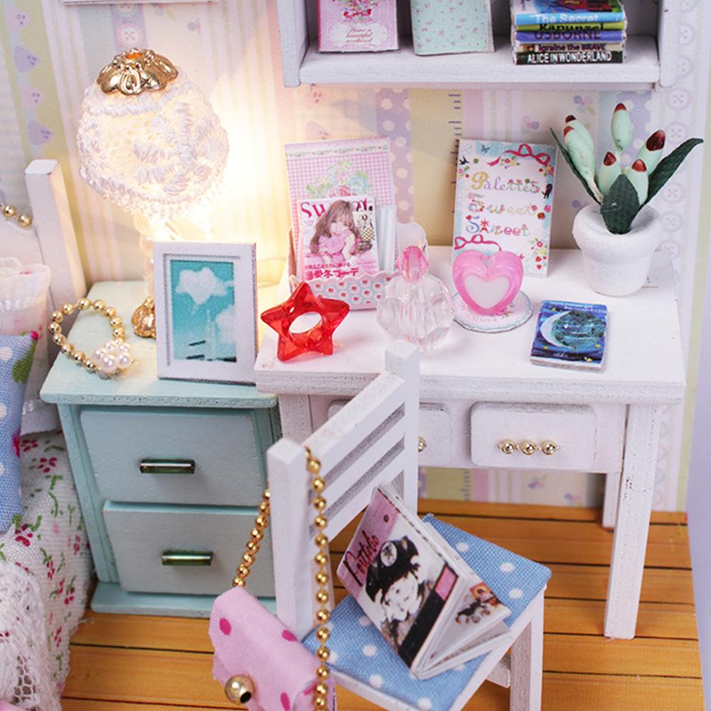 Nhà búp bê thu nhỏ bằng gỗ với đồ nội thất cho trẻ từ 14 tuổi