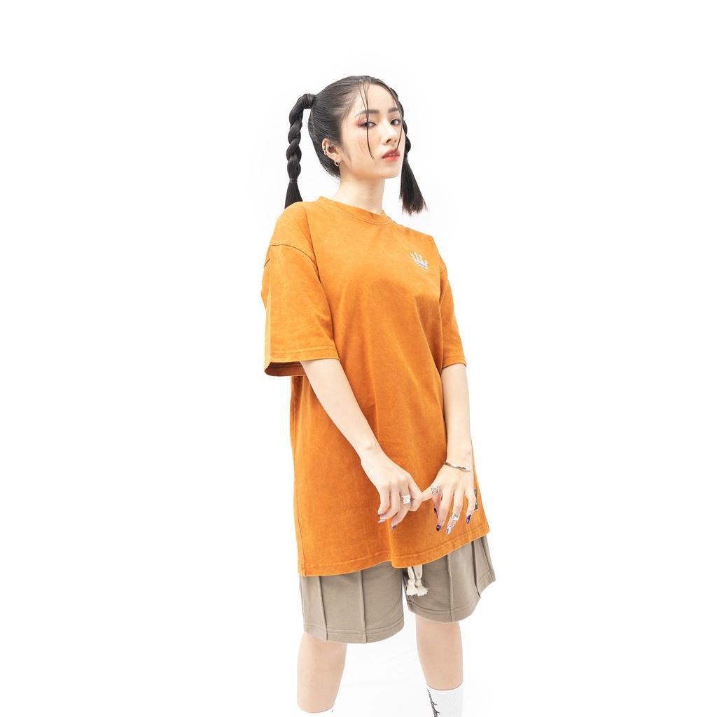 Áo Thun Wash Unisex Màu Cam Đậm Gắn Vương Miện TeeHolic - THS