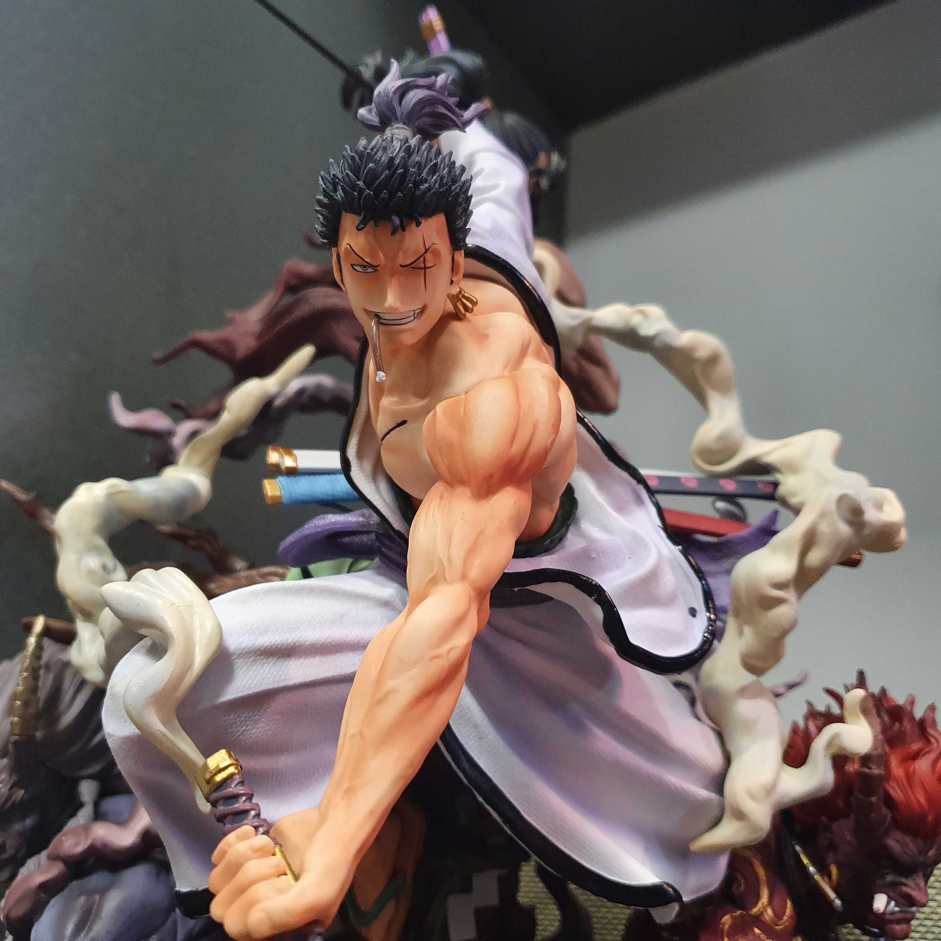 Mô hình siêu phẩm Zoro Wano Burning 43 cm có LED - One Piece