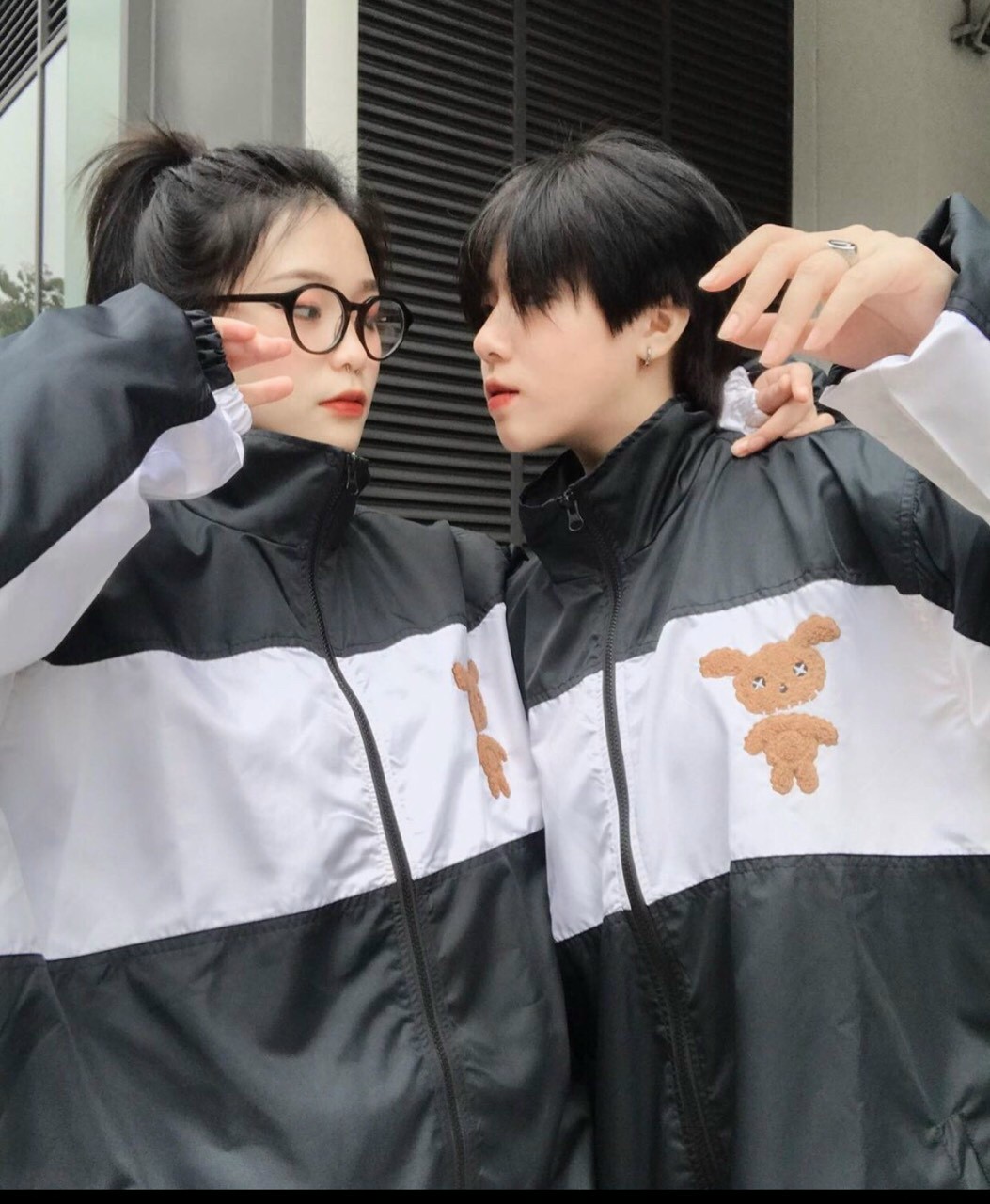 áo khoác dù thể thao in hình con gấu, áo khoác dù bomber phối màu unisex ulzzang from rộng, áo bomber jacket bomber đẹp nam nữ đều mặc được