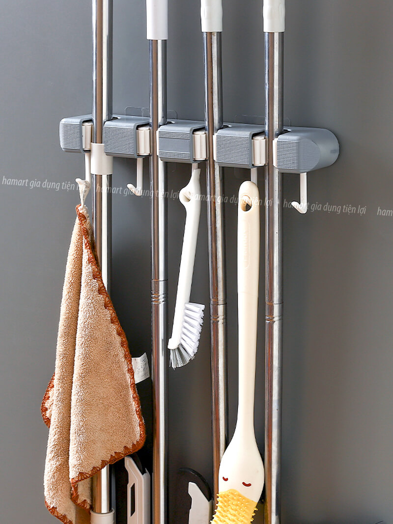 Giá Đỡ Chổi 4 Lỗ Kẹp Cây Lau Nhà 5 Móc Treo Khăn Bàn Chải Cọ Tắm Đa Năng Hamart Dán Tường Siêu Dính