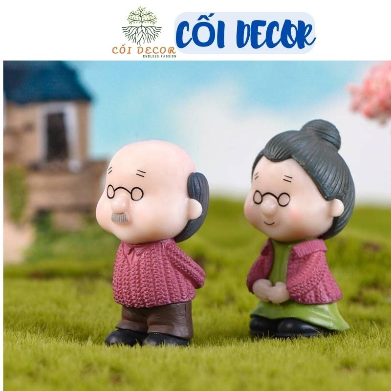 Mô hình ông bà bằng nhựa đeo kính mùa đông tiểu cảnh trang trí sen đá, sân vườn, bể cá, bể terrarium