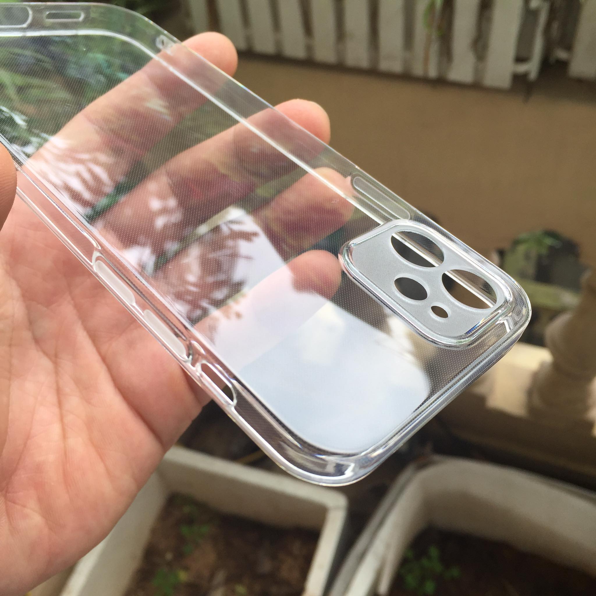 Ốp lưng silicon Gor cho Apple iPhone 12 6.1 inch siêu mỏng, có gờ bảo vệ camera- Hàng nhập khẩu