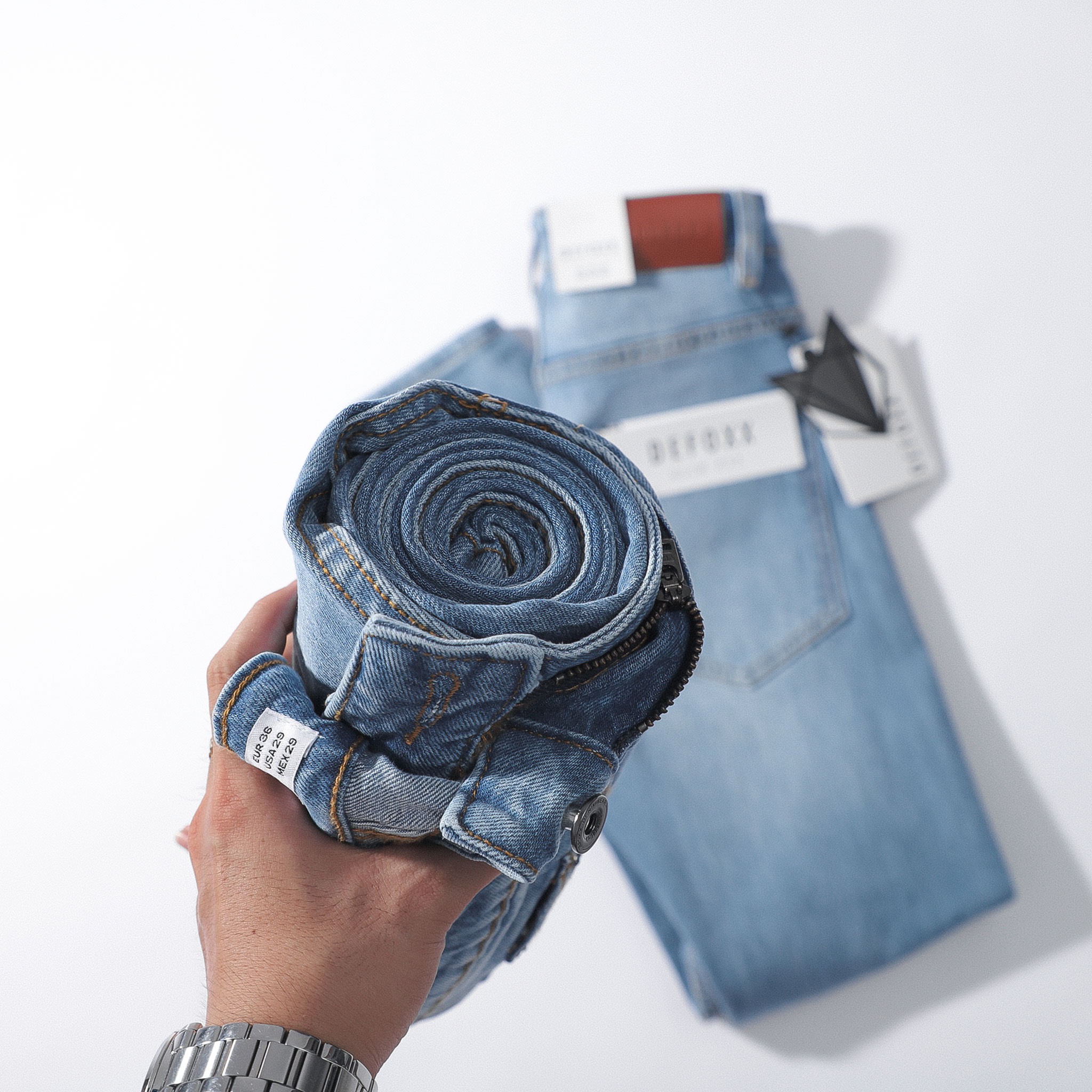 Quần jeans xanh nhạt wash rách DF form slimfit 220701 - Quần jean nam cao cấp | LASTORE MENSWEAR
