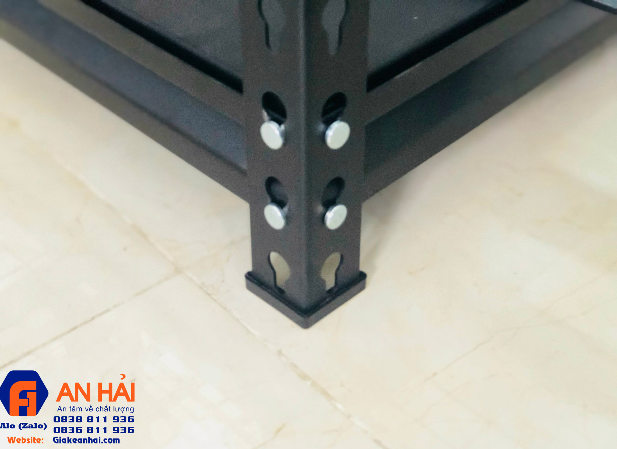 KỆ V LỖ CÀI đa năng không dùng ốc vít