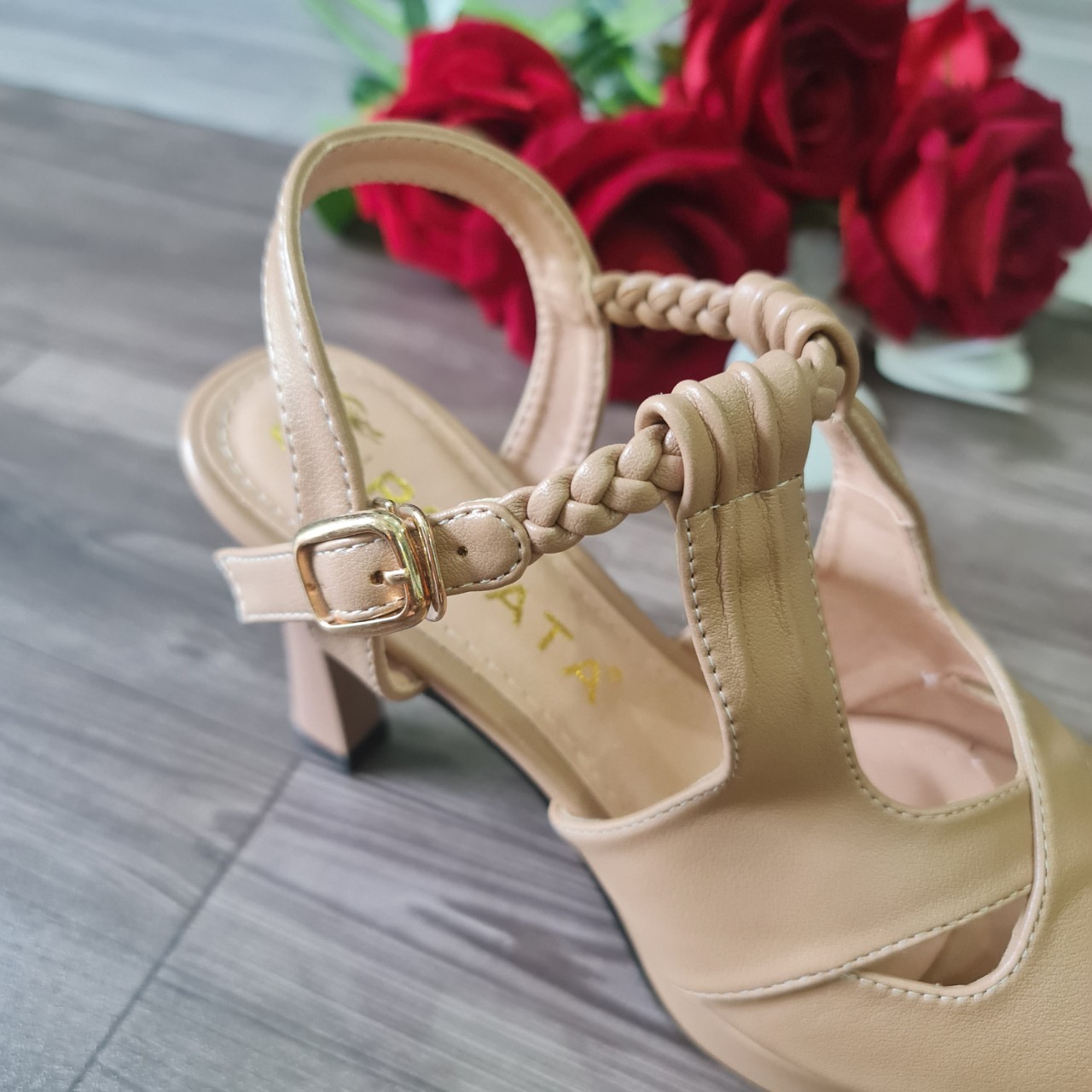 Sandal cao gót nữ cách điệu, da lì ROSATA RO585 - 9p - Nude - HÀNG VIỆT NAM - BKSTORE