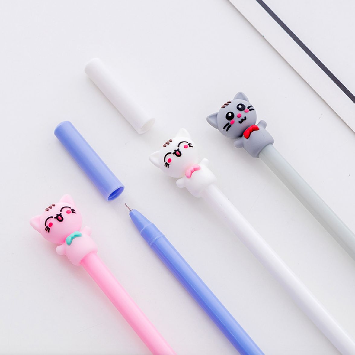 Bút Bi Mèo May Mắn Dễ Thương - Bút Bi Nước Văn Phòng Mực Đen
