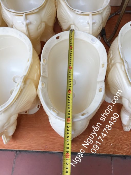 Khuôn đúc chậu hình con voi to dài 45cm cao 30cm ngang 25cm đổ úp đáy